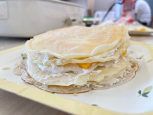 おやつレクで手作りミルクレープ【ミライワーク溝ノ口センター】